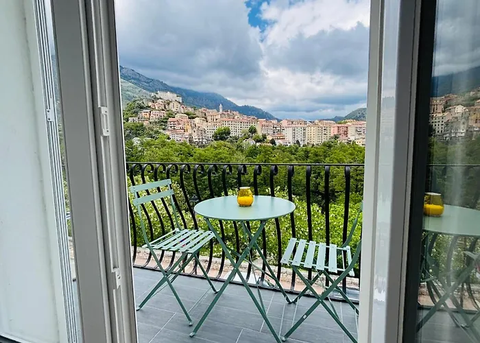 شقة Straboni كورتي